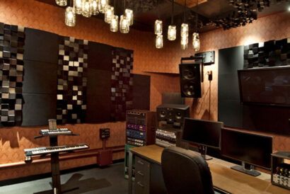 Treating Your Acoustics With Vicoustic and Vintage King