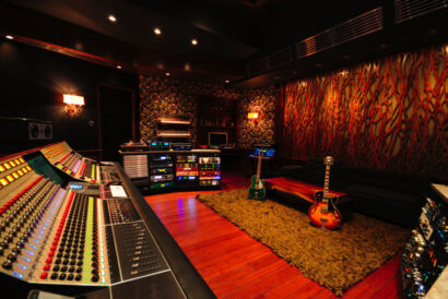 Tracking With Studio Baumhaus