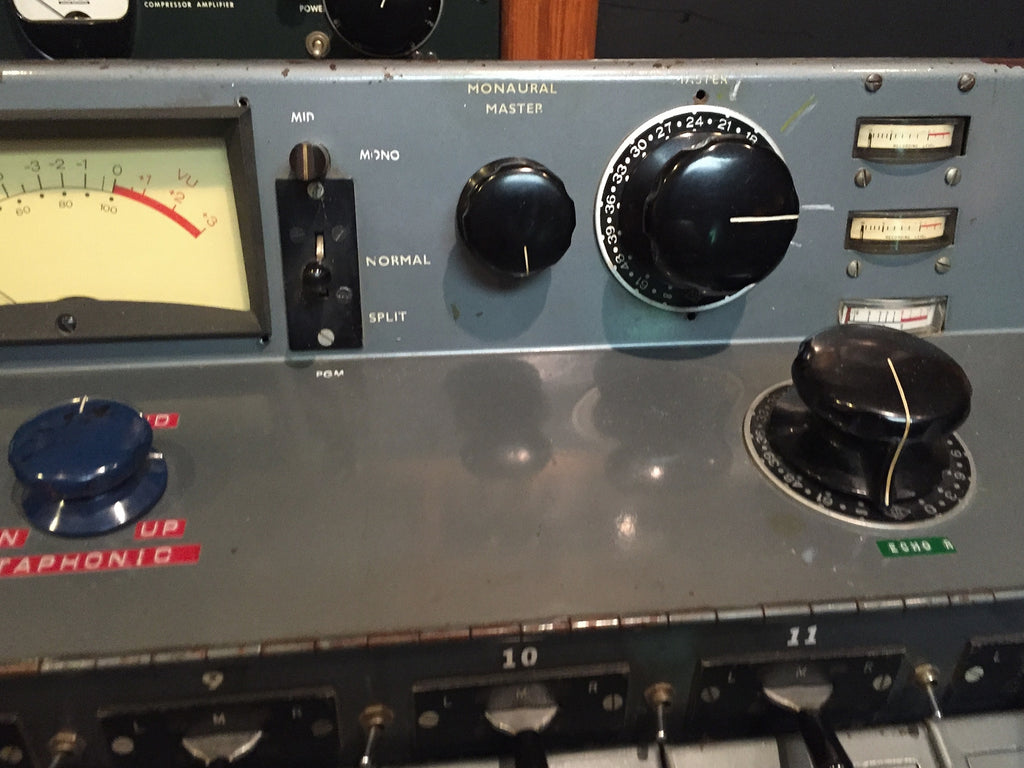 Universal Audio 610 Console (Vintage)