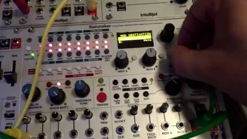Intellijel Cylonix Rainmaker w/ 2x VK Eurorack Cables - 24"