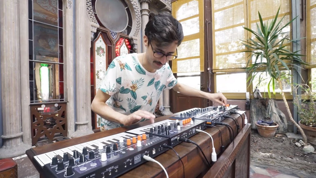 Arturia MicroFreak Hybrid Synthesizer
