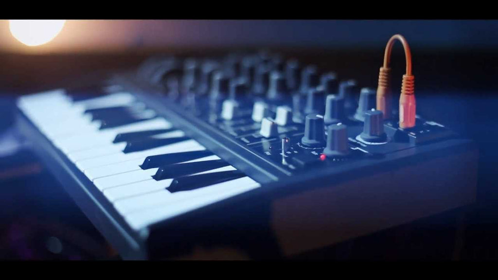 Arturia MicroBrute Red